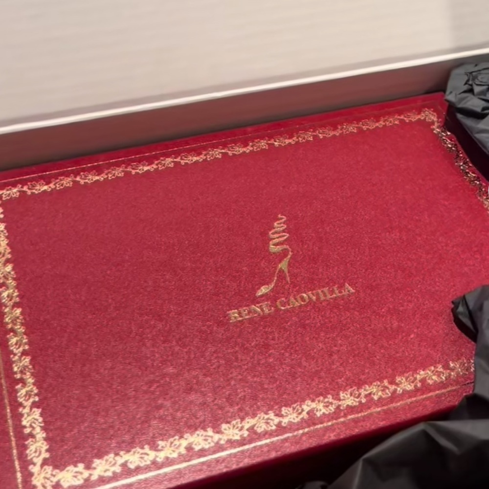 💜🤍New Lavender Rene Caovilla🤍💜 - Picture 5 of 11